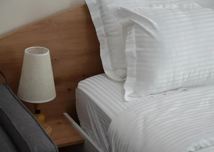 Dreamscape Komuna E Parisit Διαμέρισμα *